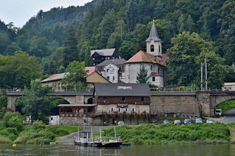 Dolní Žleb (České Švýcarsko) — Láda